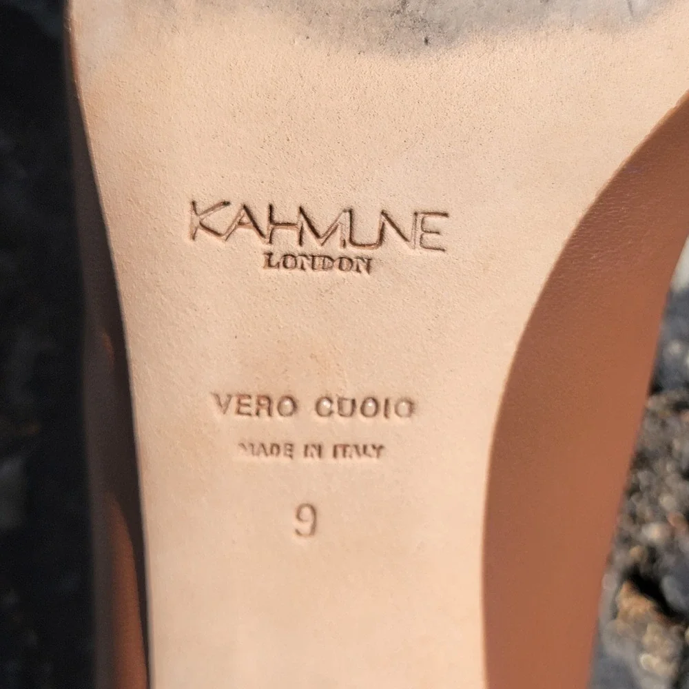 Kahmune London Tan Leather Pointed Toe Kitten Heel Pumps Made in Italy Size 9